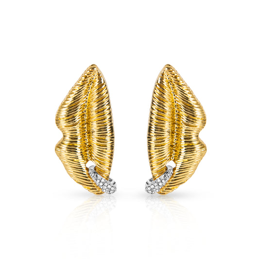 Lumière Gold Lip Earrings