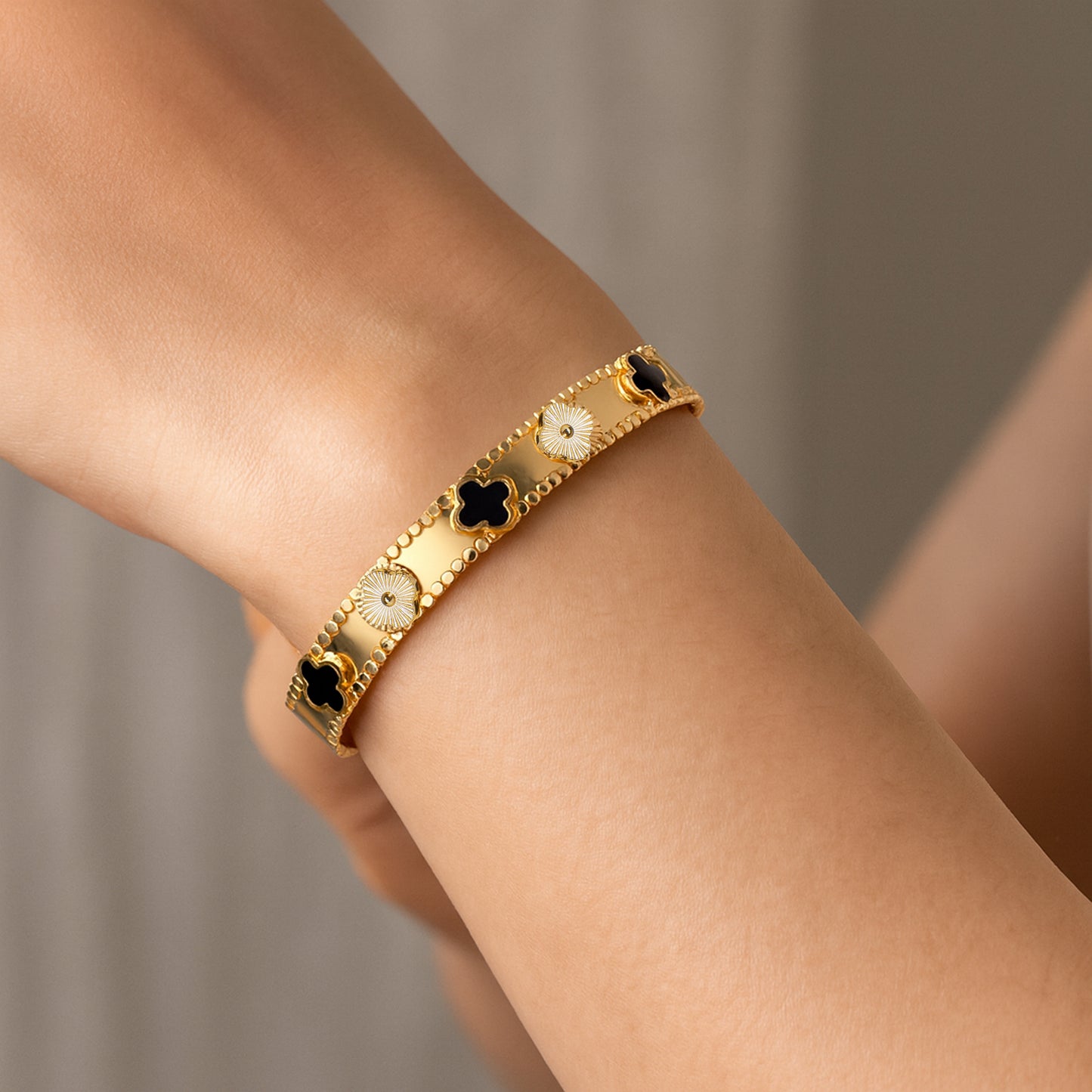 Midnight Clover Bracelet